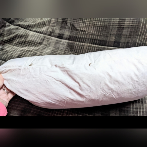 Home Decorating Family feather pillow with case grey with white looped yarn - Picture 3 of 5